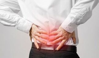 οστεοχόνδρωση της σπονδυλικής στήλης σε έναν άνδρα